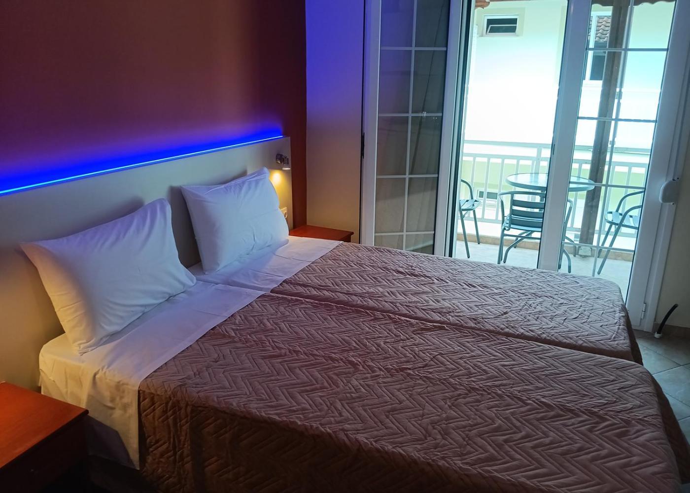 Oasis Blue Inn Leptokarya  Exteriör bild
