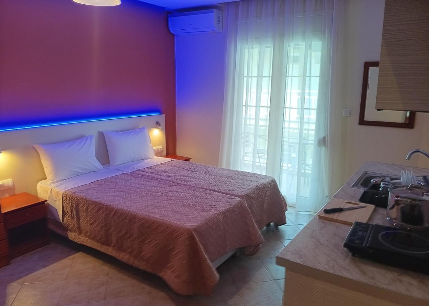 Oasis Blue Inn Leptokarya  Exteriör bild