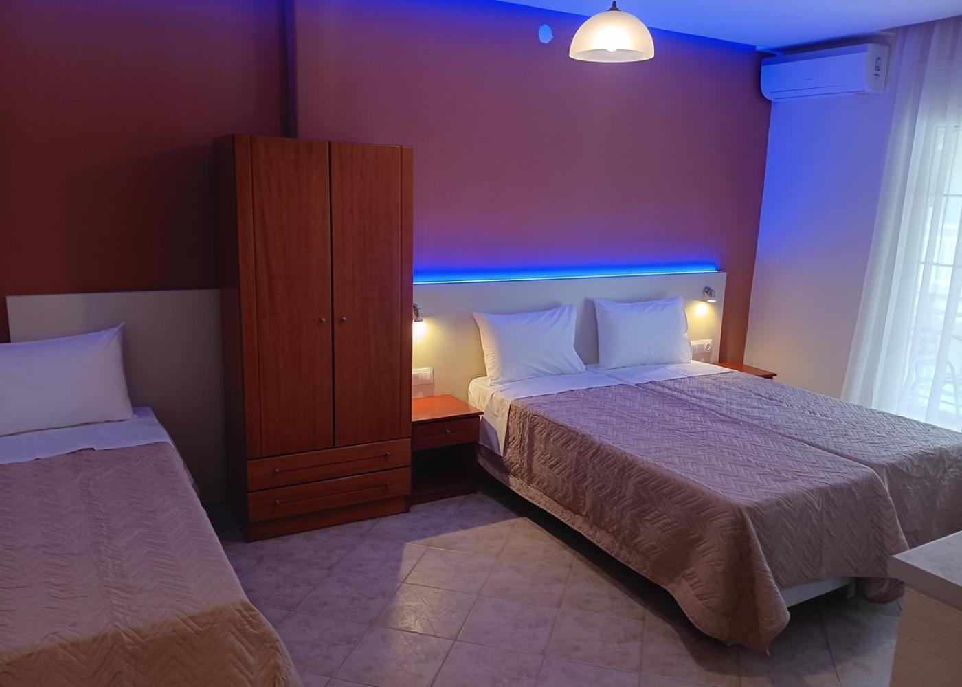 Oasis Blue Inn Leptokarya  Exteriör bild